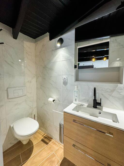 New: Calme Et Elegance *Face A La Gare*_Centrale Guingamp Eksteriør billede